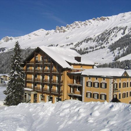 Hotel Alpina Parpan Esterno foto
