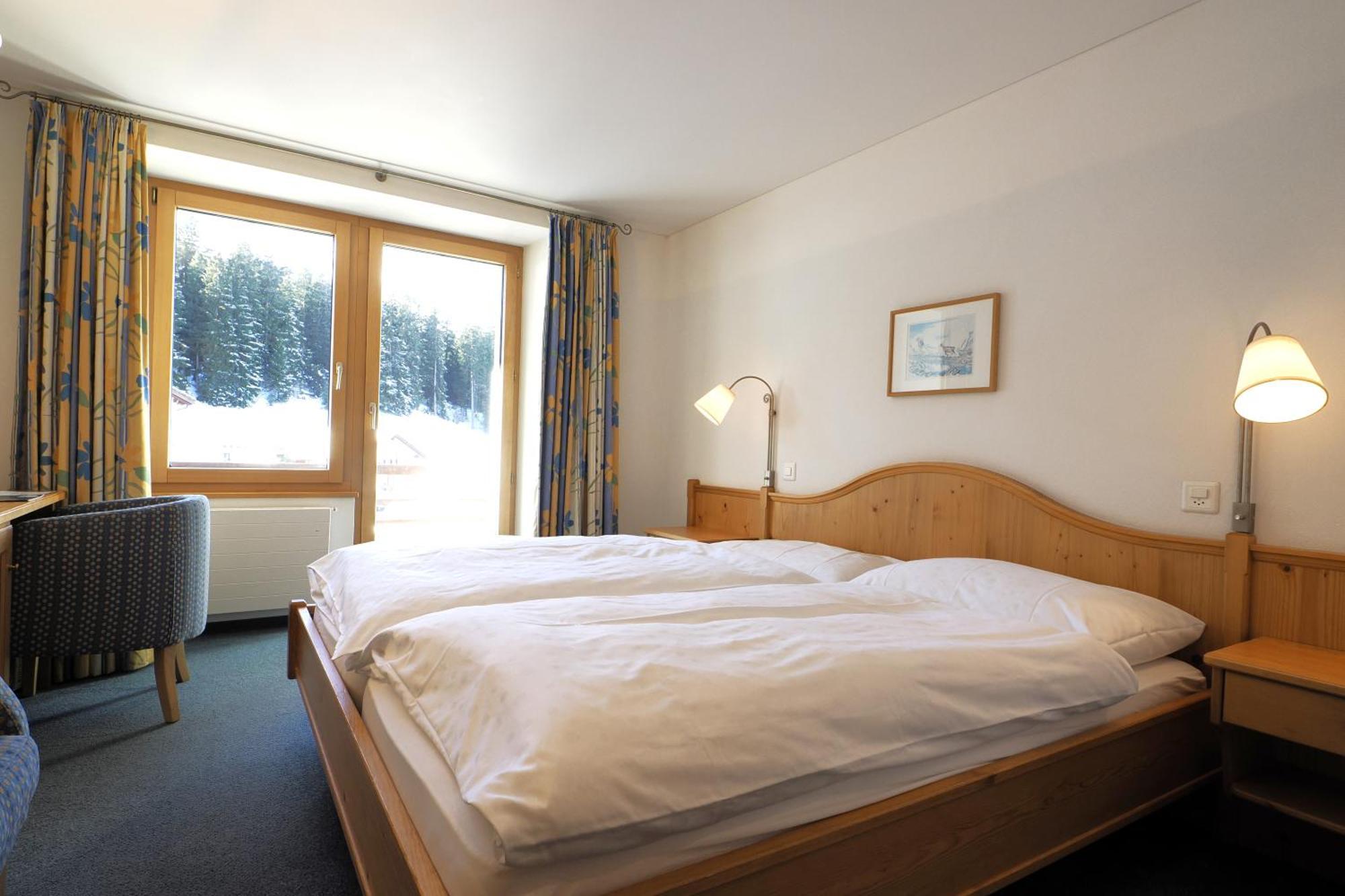 Hotel Alpina Parpan Esterno foto